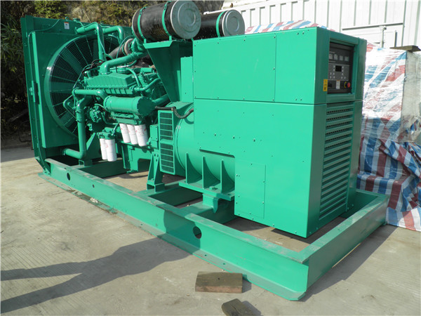平顶山出租发电机-进口柴油发电机组与国产柴油发电机组的区别