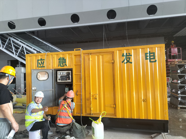 平顶山怎样判断空气滤清器是否需要更换？