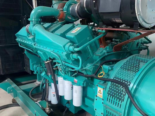 平顶山更换100kW柴油发电机组机油时，需要注意哪些事项？