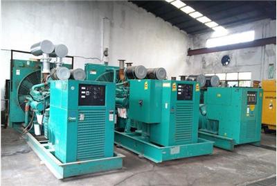 平顶山如何判断汽油发电机组电瓶的使用寿命？