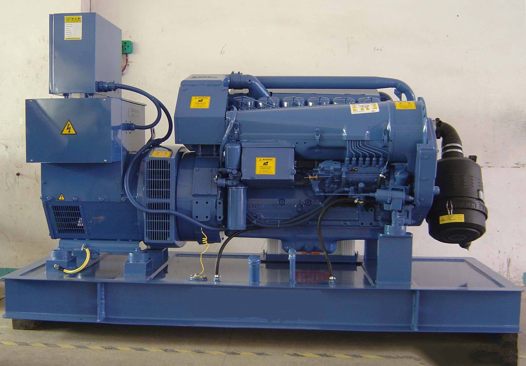 平顶山汽油发电机组冬季启动前，电瓶需要做哪些检查和维护？