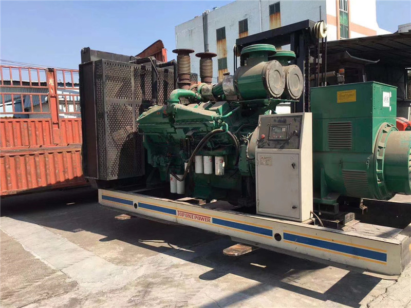 平顶山如何判断柴油发电机组的机油温度是否达到了合适的预热温度？